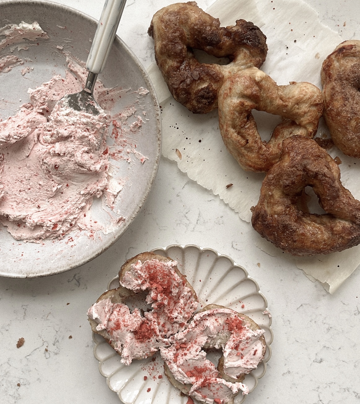 Valentine cinnamon & sugar bagels and pink cream cheese